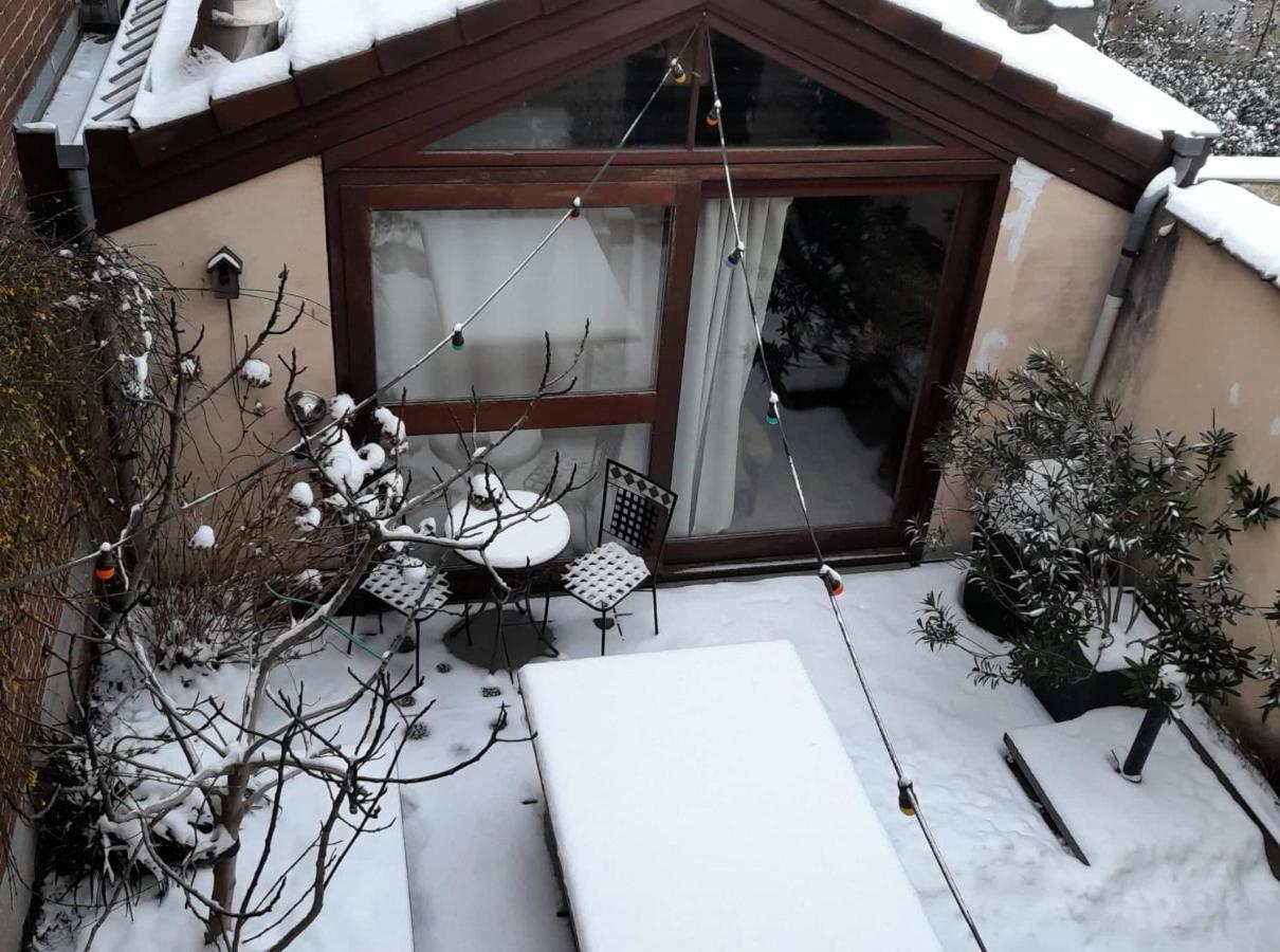 La Chambre Tomis Ath Bagian luar foto